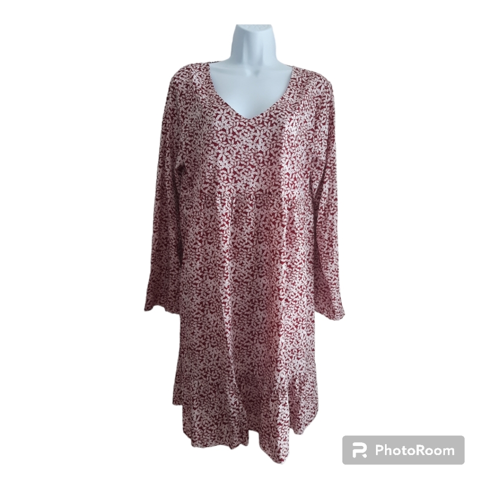 Made With Love, Women's Lightweight Dress. Red and White, Size Large